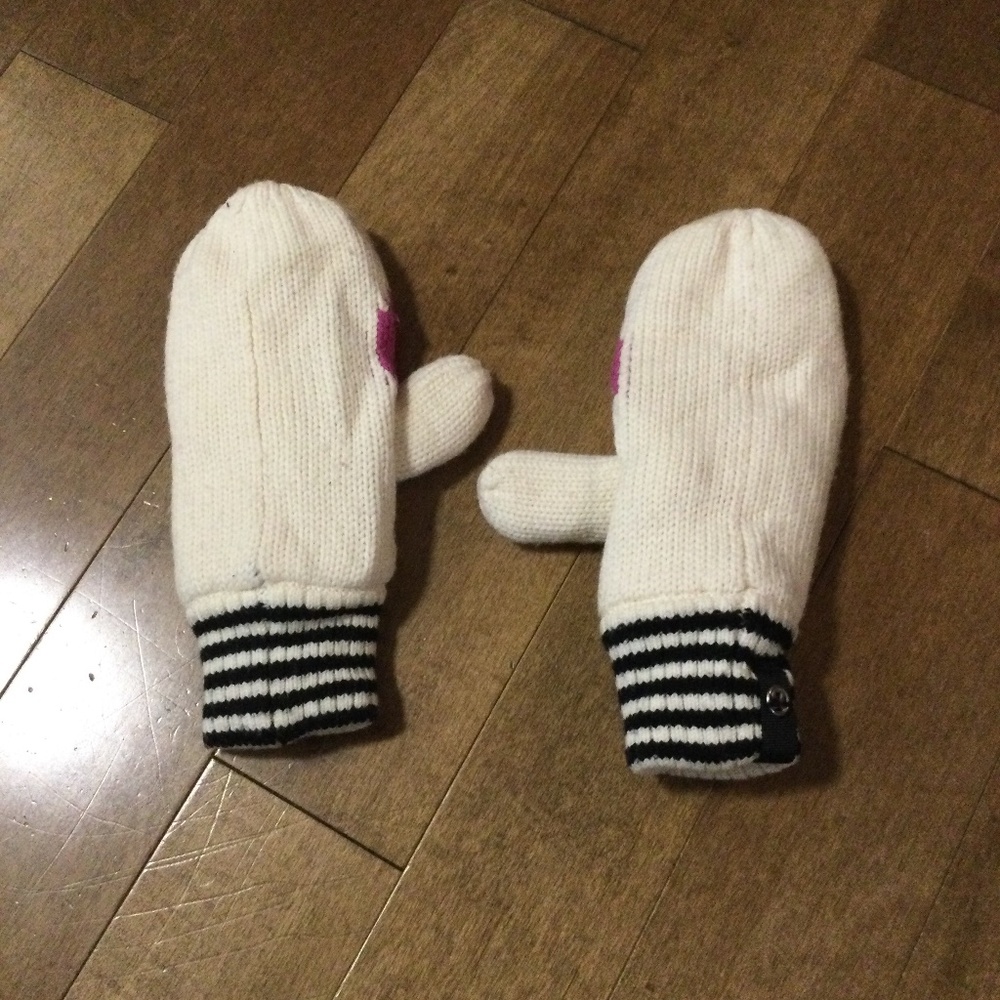 Lululemon knitted mits